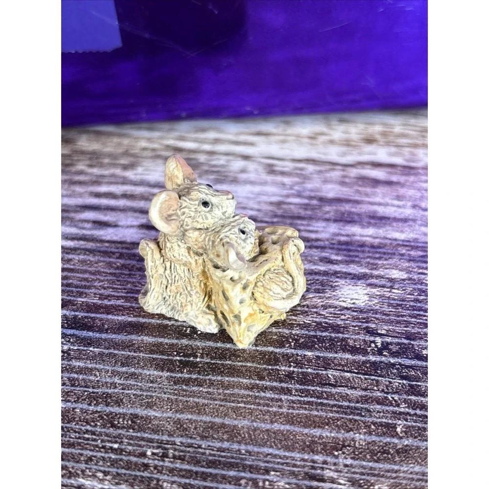 2 Mice in‎ Block of Cheese 1 Inch Vintage Cermic Figurine